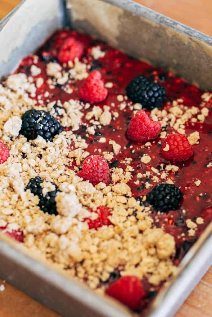 berry filling with crumble topping